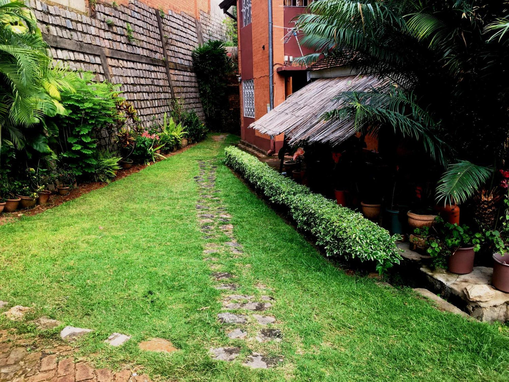 Le Fumoir Guest House Familiale Antananarivo Exterior foto